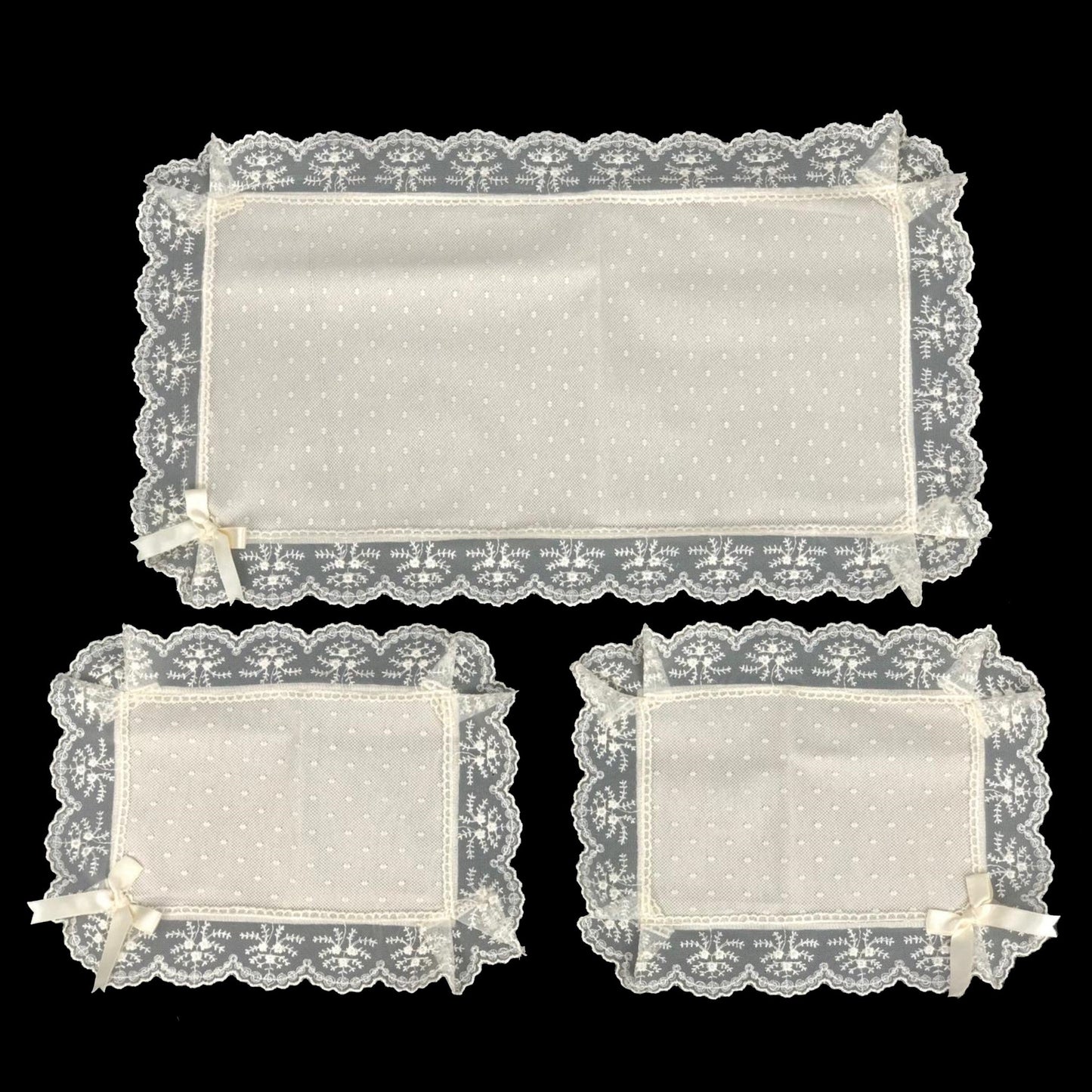 Completo centrini e runner set 3 pezzi Nausikaa con macrame' art.Lory 0753