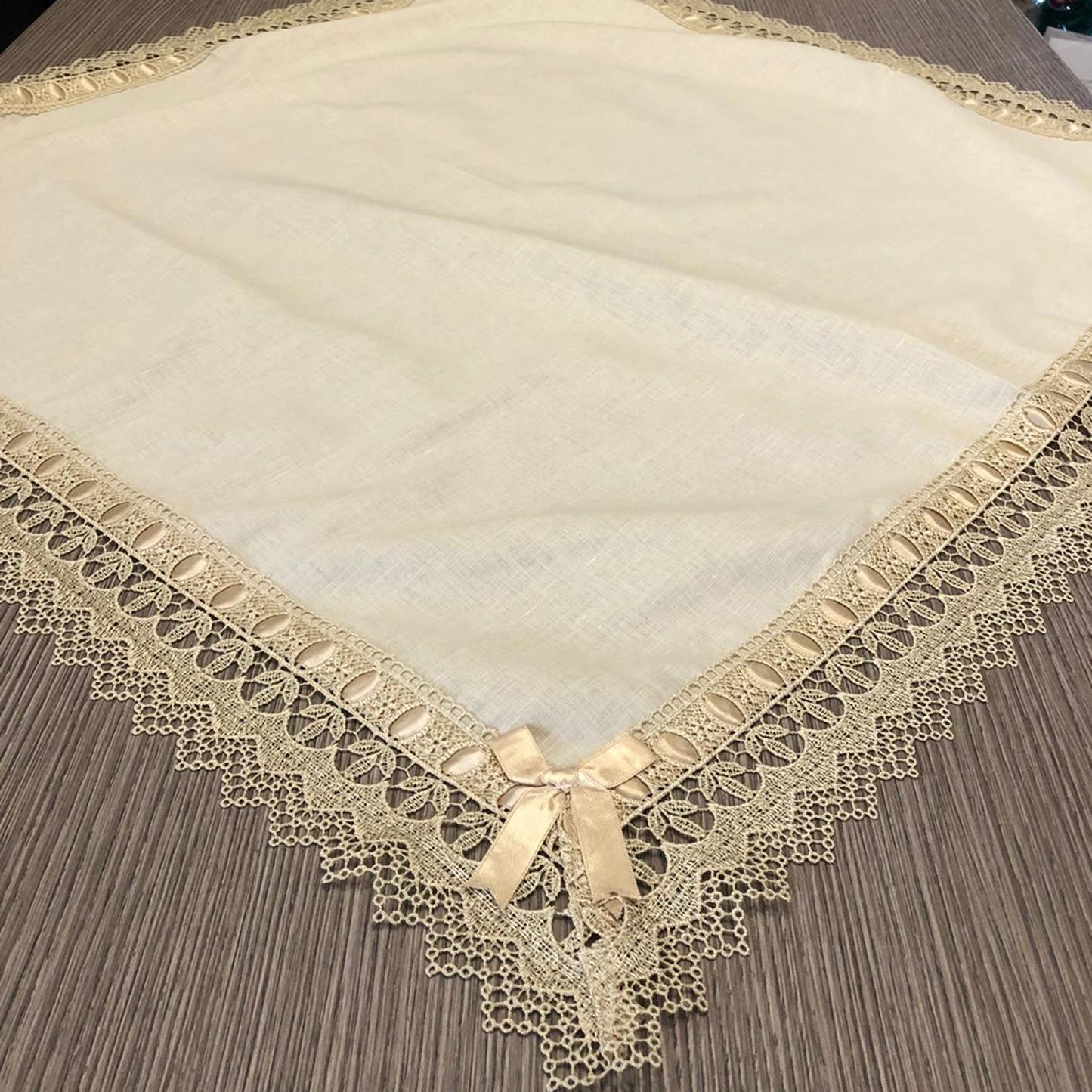 Centrotavola quadrato lino Nausikaa 90x90 cm 1698