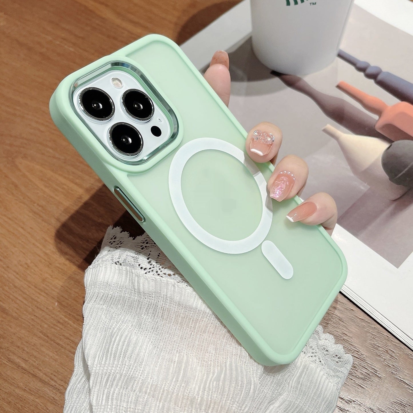 Magnetic Matte Skin Feeling Drop-resistant Phone Case