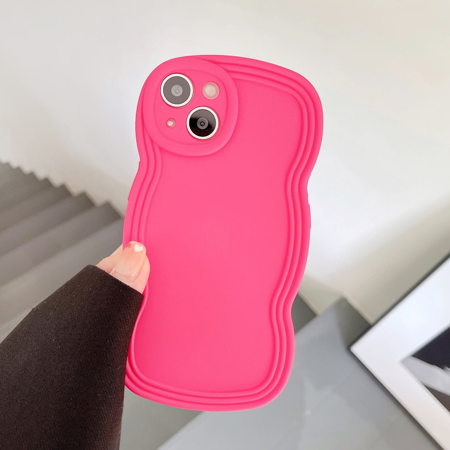 Liquid Solid Color Wavy Edge Phone Case