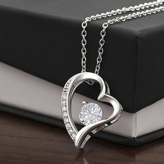 Collana - Vuoi essere la mia Damigella.