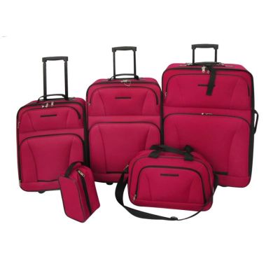 Set di cinque bagagli da viaggio rosso