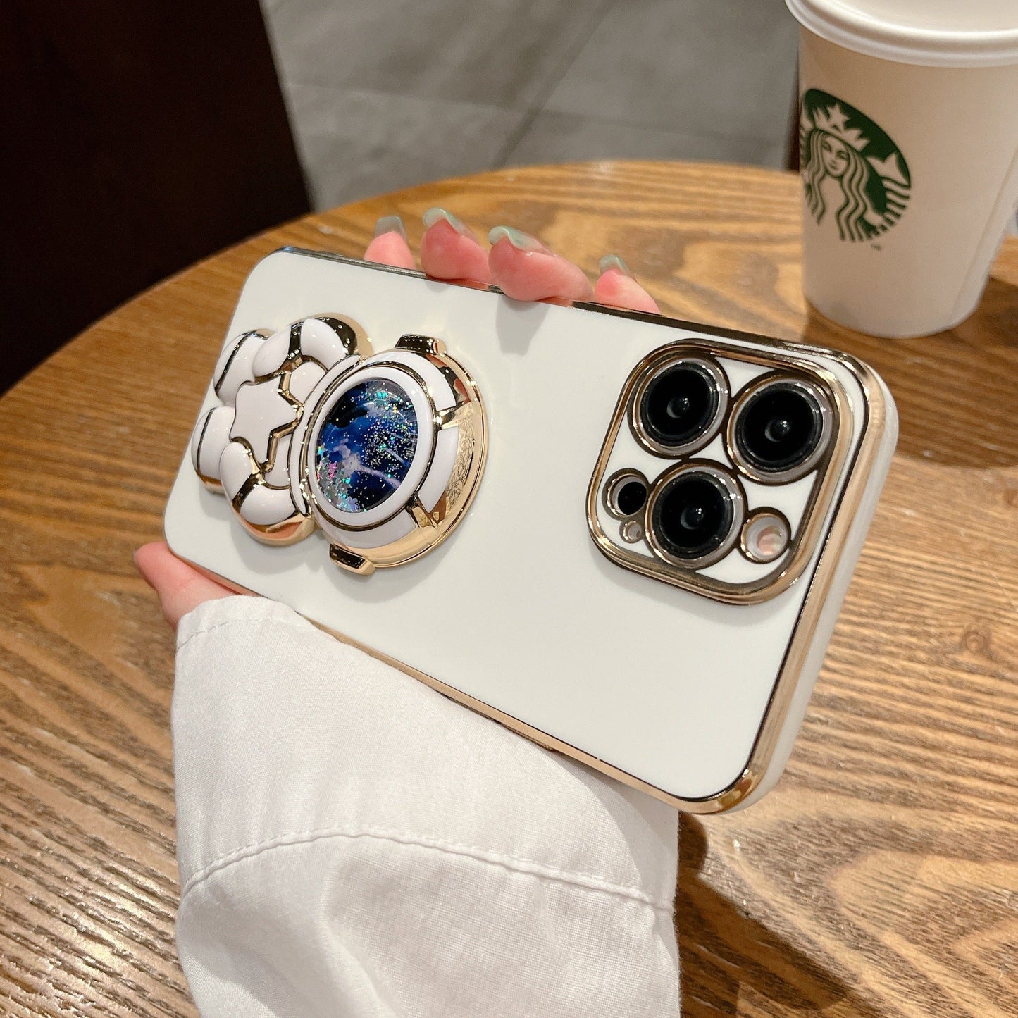 Quicksand Holding Star Spaceman Support Phone Case