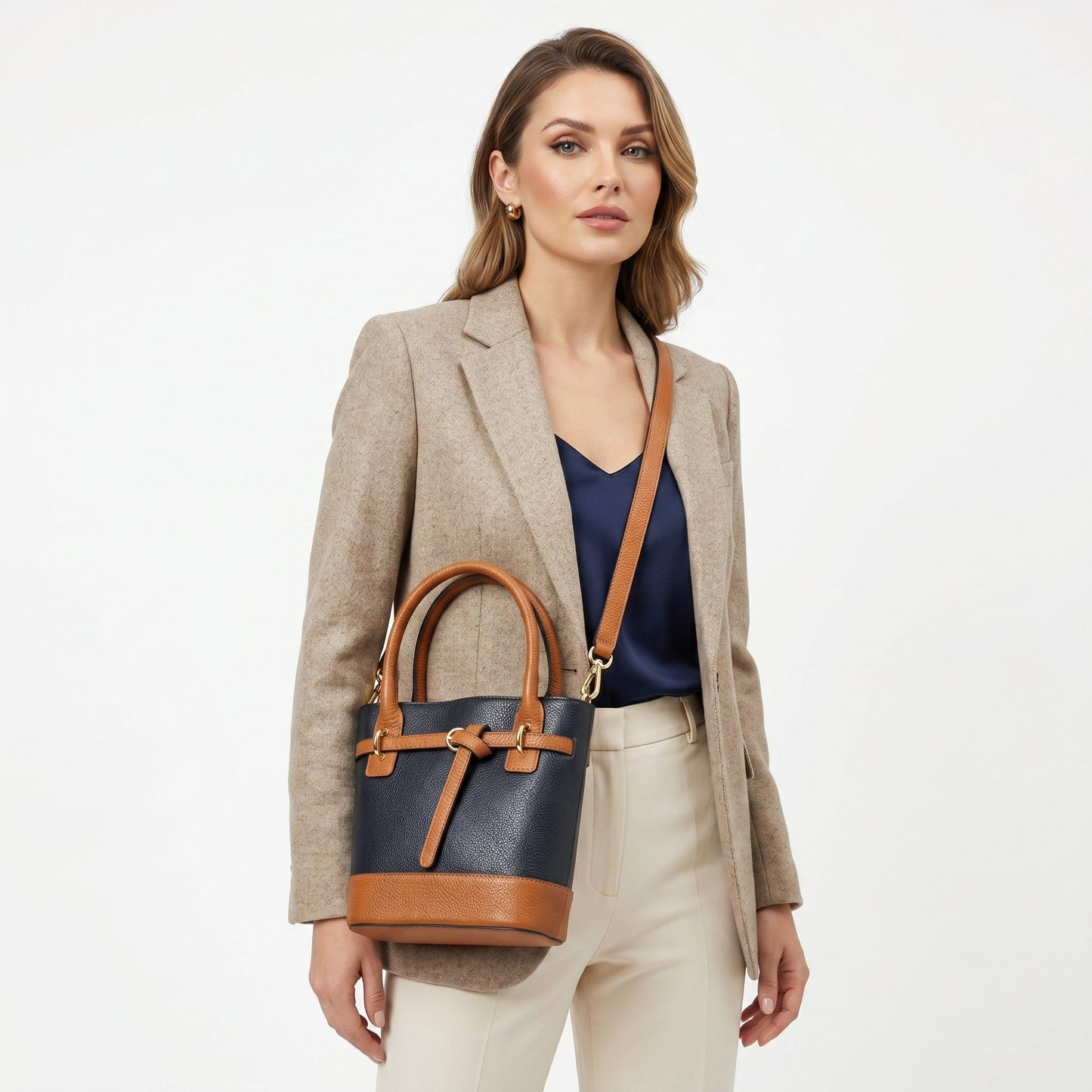 Borsa Bucky in Vera Pelle con Tracolla Regolabile