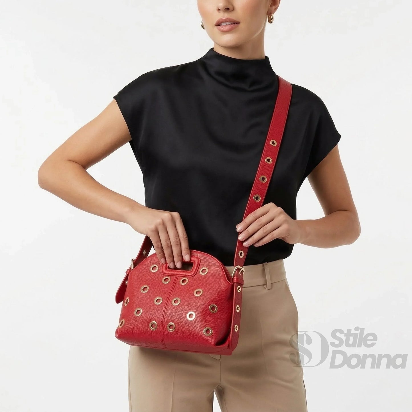 Borsa a Spalla con Occhielli Circolari Dorati in Ecopelle Resistente