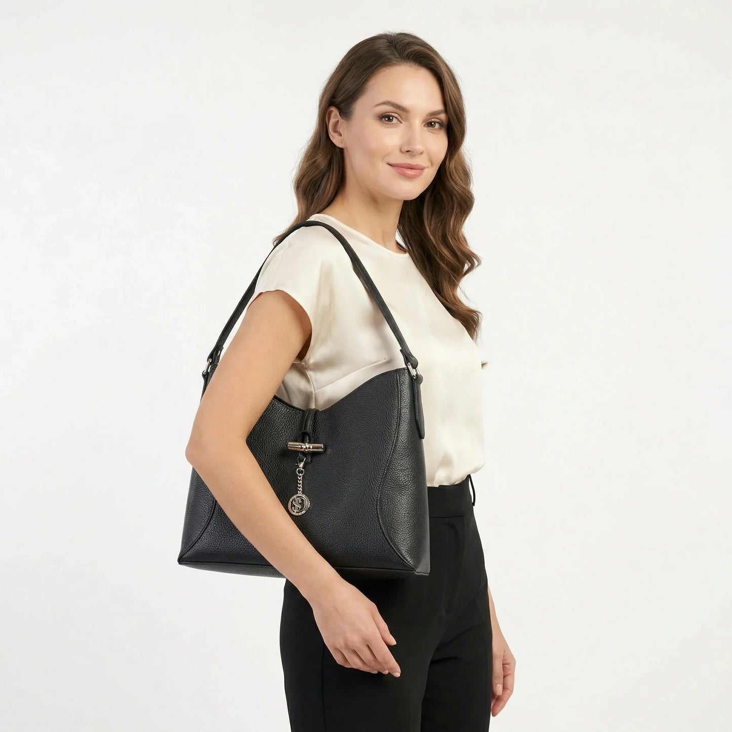 Borsa a Tracolla Lorenza in Vera Pelle Grande Capiente