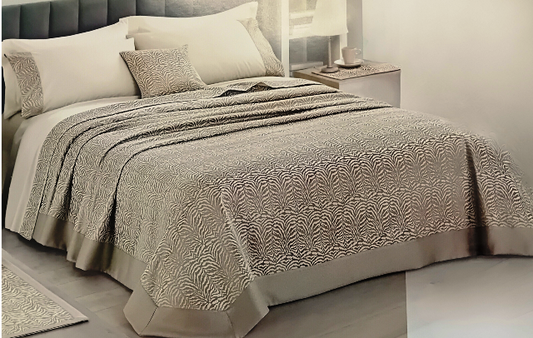 Coordinato Letto Artigianale Jacquard – Copriletto + Completo Lenzuola Ermes