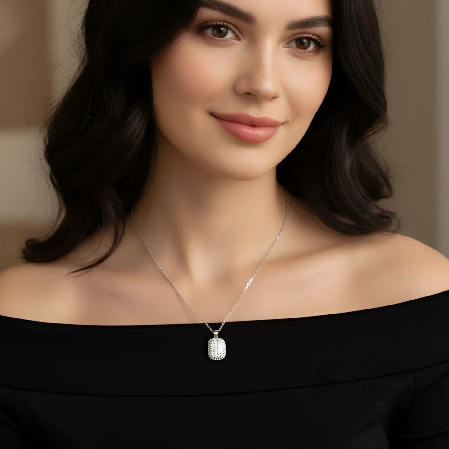 Collana con Pendente Rettangolare Pavé in Oro con Catena Regolabile