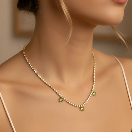 Collana in Cristallo Dorato con Ciondoli a Cuore Rosso