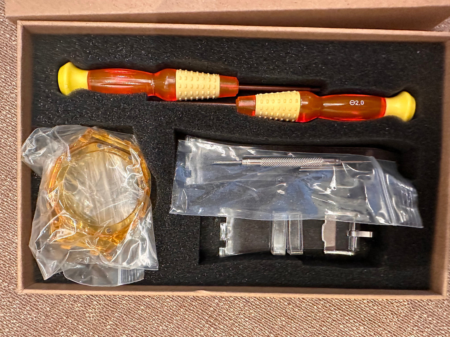 Cinturino KA2100 trasparente con cassa colorata per GShock2100