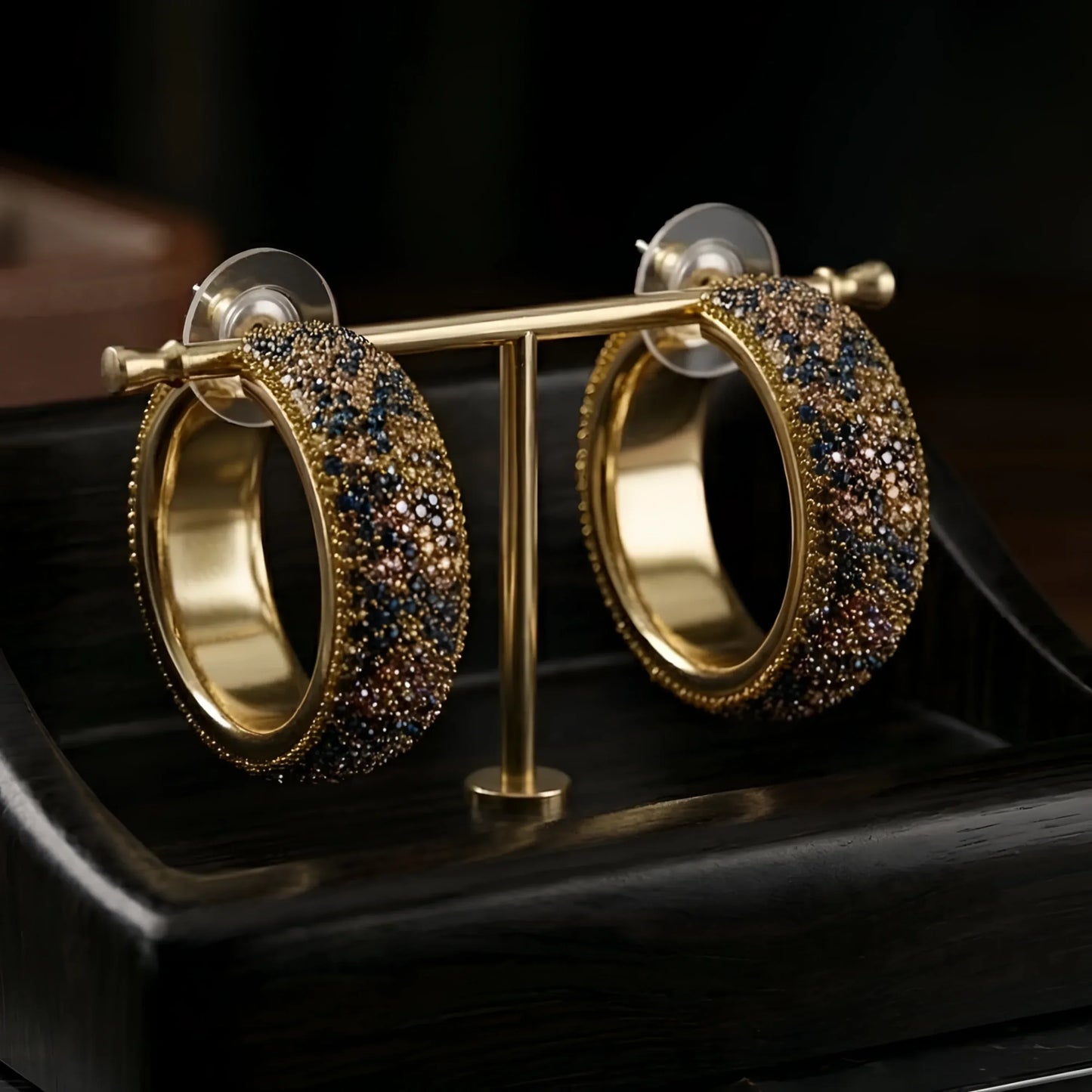 Orecchini a Cerchio Dorati con Strass Multicolori