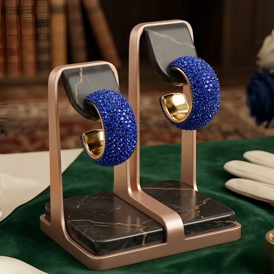 Orecchini a Cerchio Spesso con Pavé Blu e Finitura Dorata