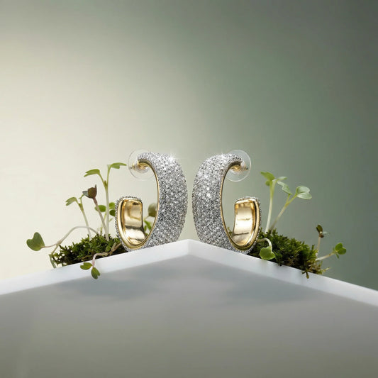 Orecchini a Cerchio con Strass Dorati Classici e Versatili
