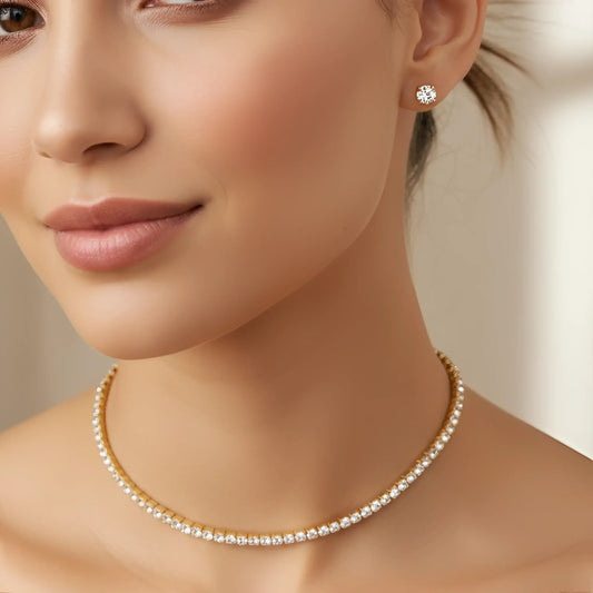 Parure Collana Oro con Pietre Rotonde e Orecchini a Lobo Coordinati