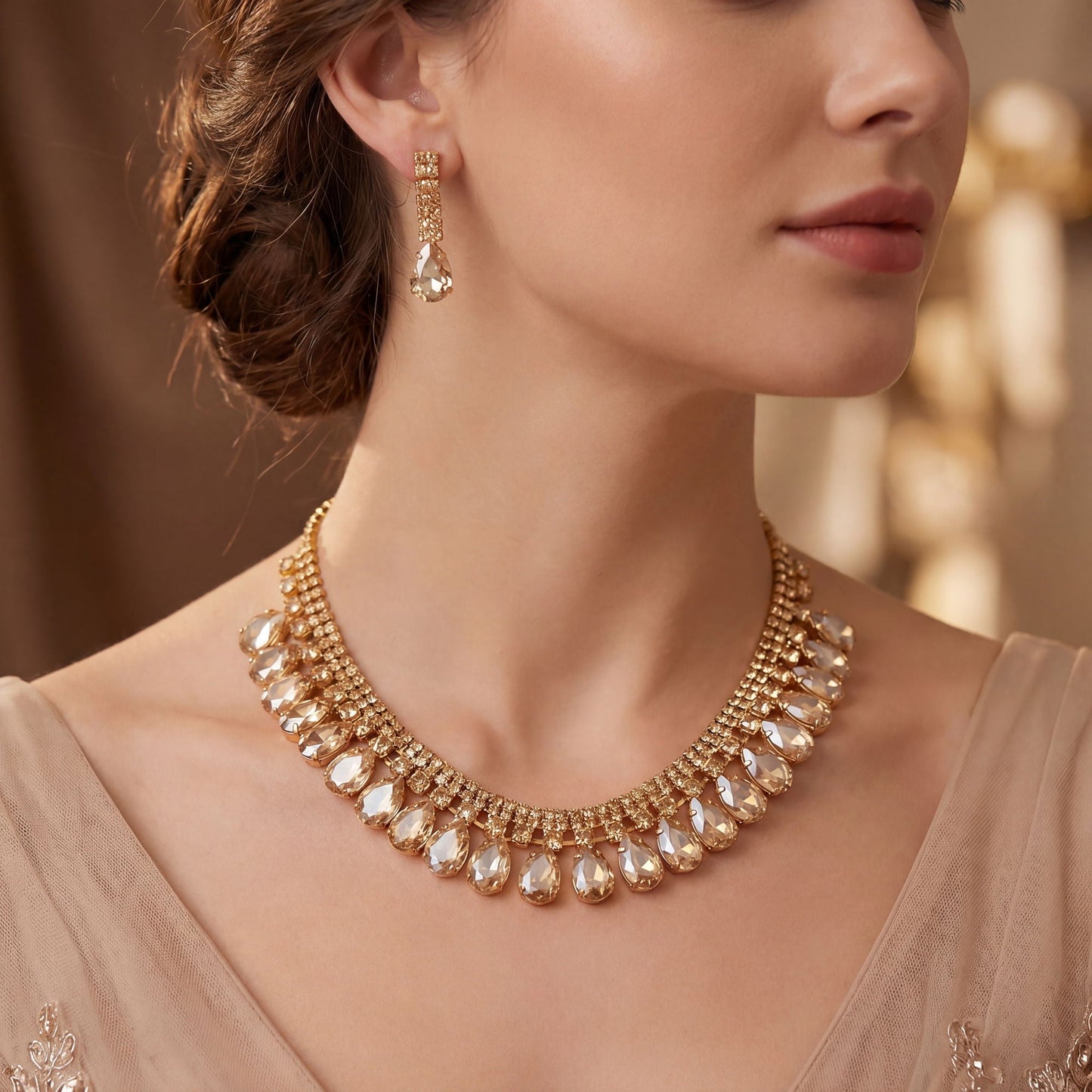 Set Collana e Orecchini Royal Cascade con Cristalli a Goccia