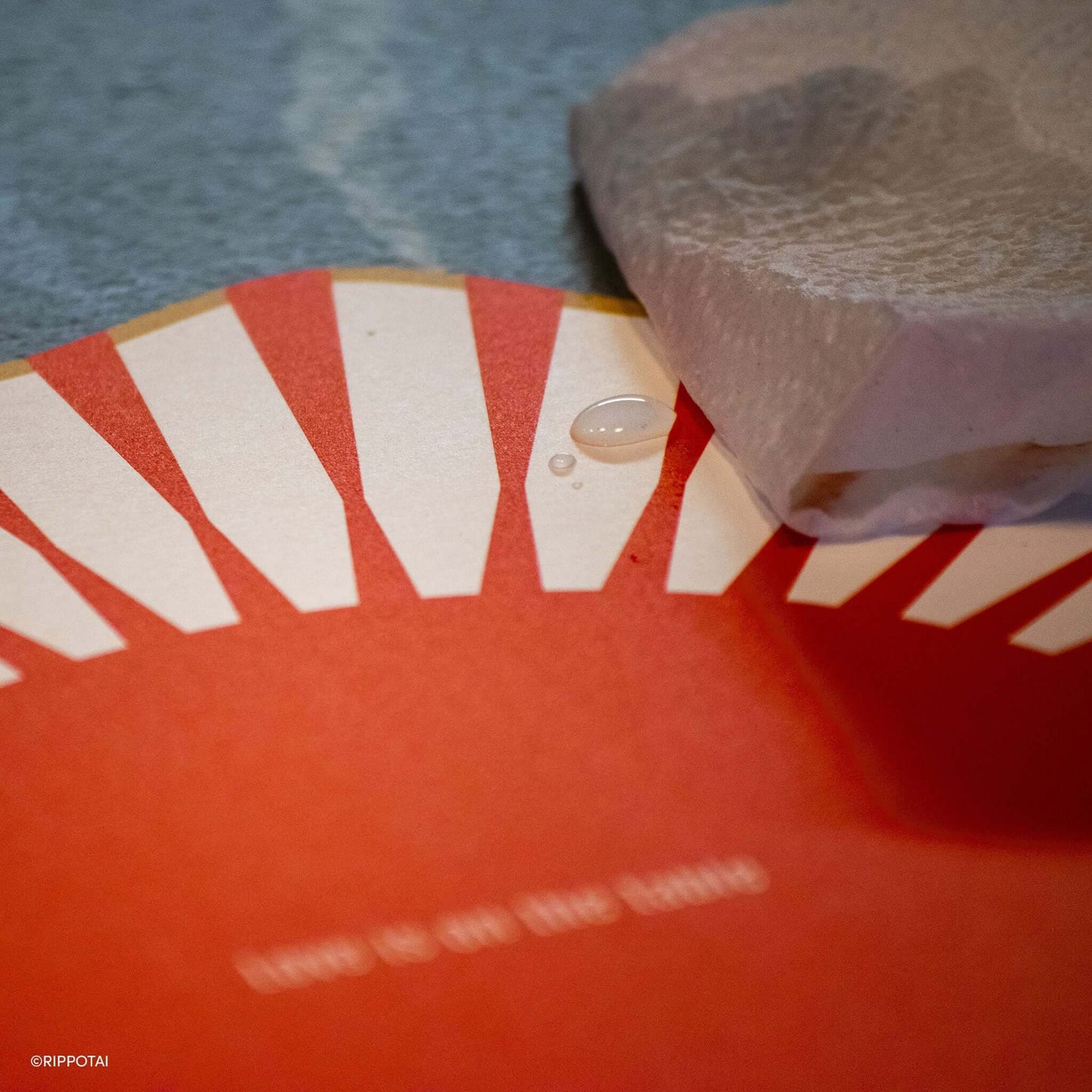 Sottopiatti Moderni e Sottobicchieri Coordinati 3pz – Collezione "Love is on the Table"