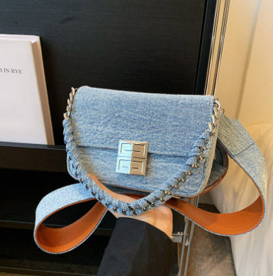 New Western Style All-matching Wide Shoulder Strap Crossbody Super Hot Small Square Bag