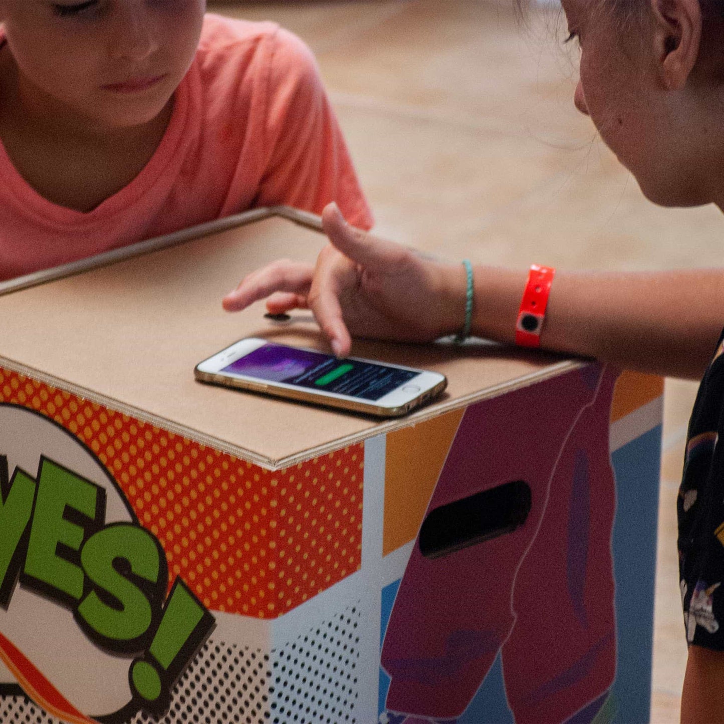 Cassa audio per la cameretta Soundpotai – Pouf musicale inclusivo