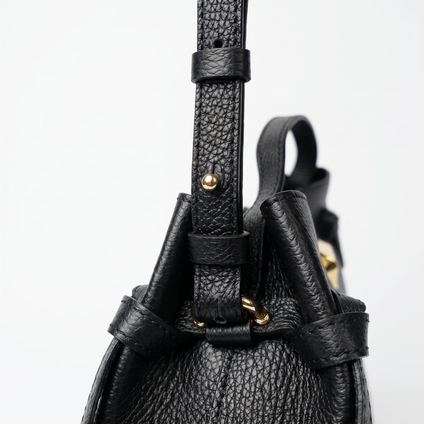 Borsa Livia in Vera Pelle – Disco Oro e Tracolla Regolabile