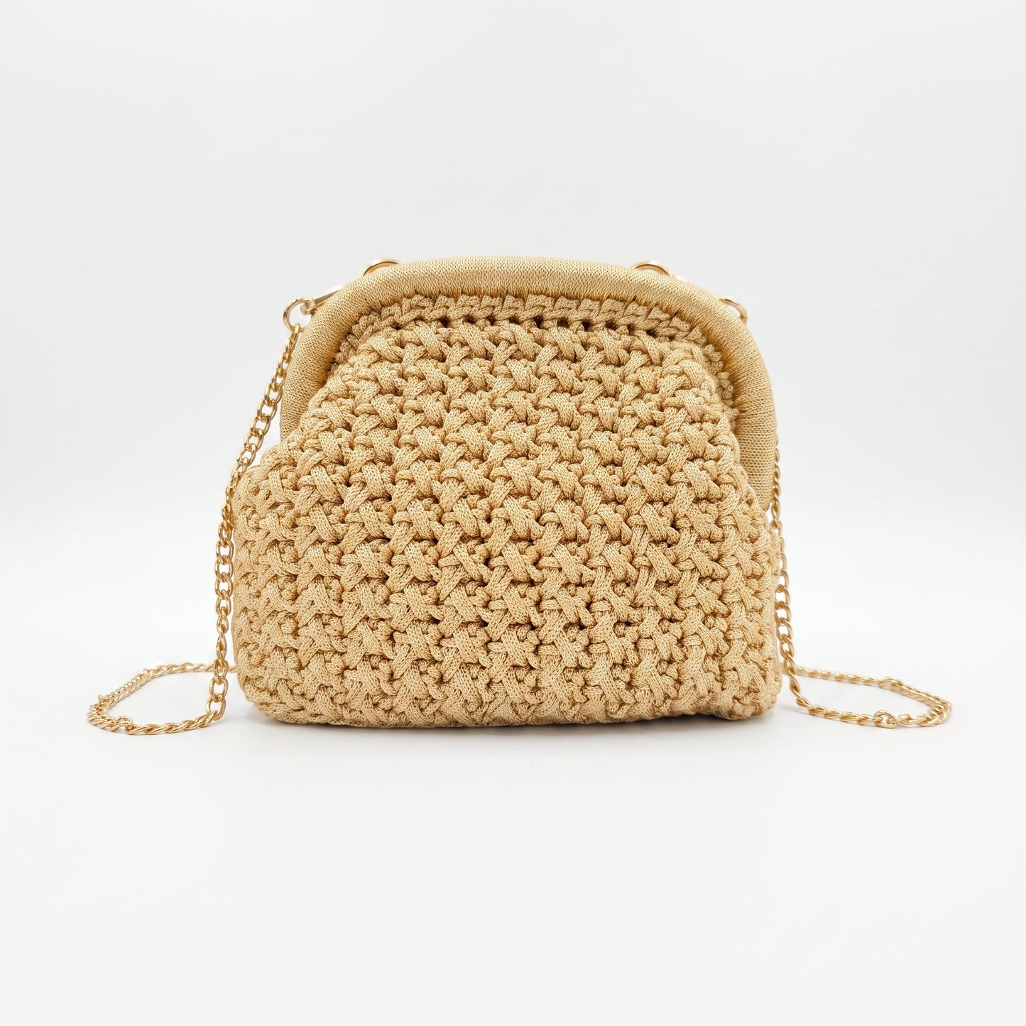 Borsa Fiorella in Crochet con Chiusura a Clip e Catena Dorata – Stile Donna