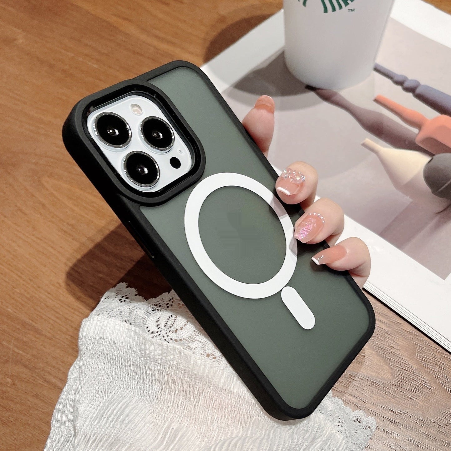 Magnetic Matte Skin Feeling Drop-resistant Phone Case