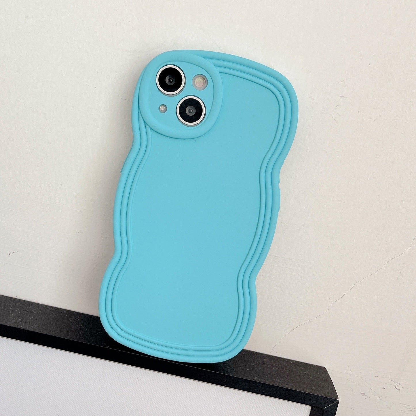 Liquid Solid Color Wavy Edge Phone Case