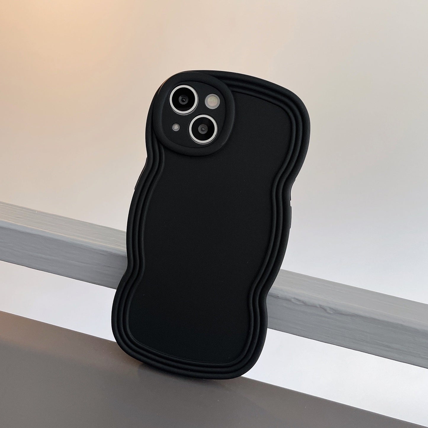 Liquid Solid Color Wavy Edge Phone Case