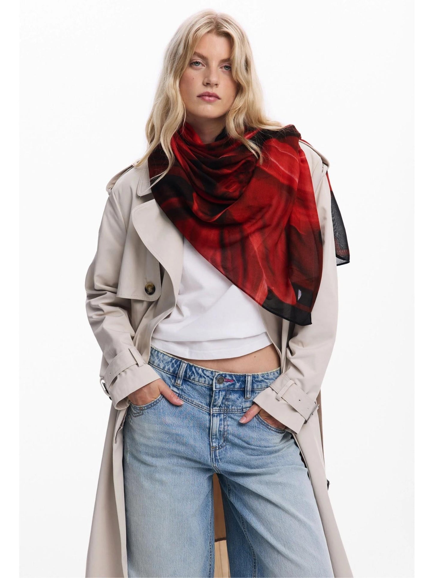 Desigual Foulard rettangolare a fiori Donna Nero