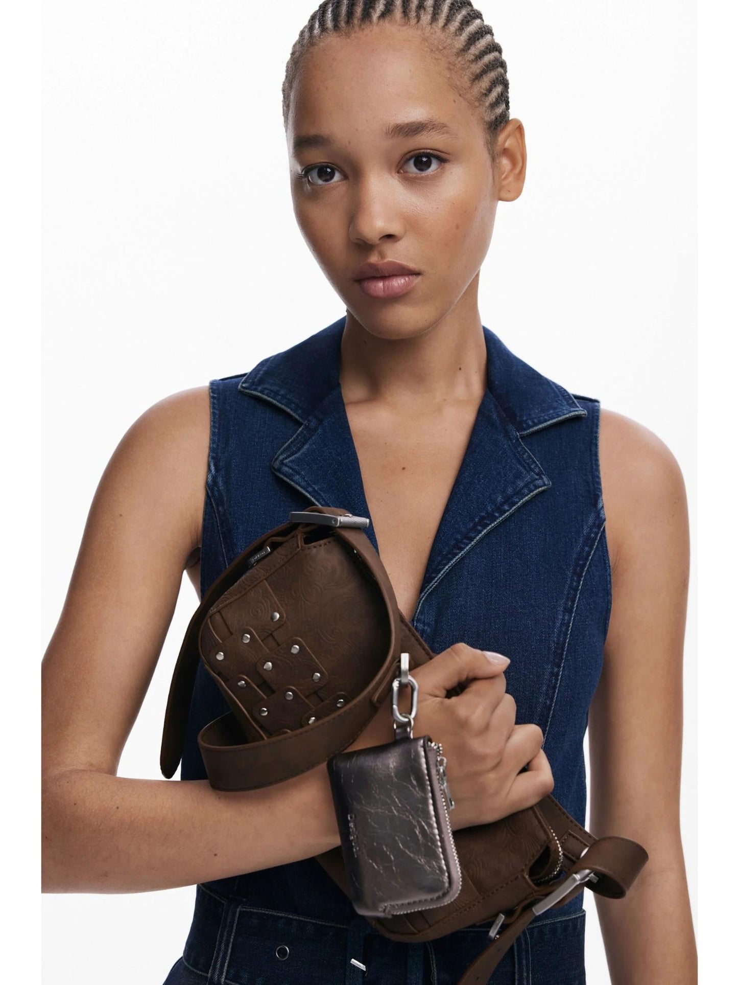 Desigual Piccola borsa baguette patch con borchie Donna Marrone