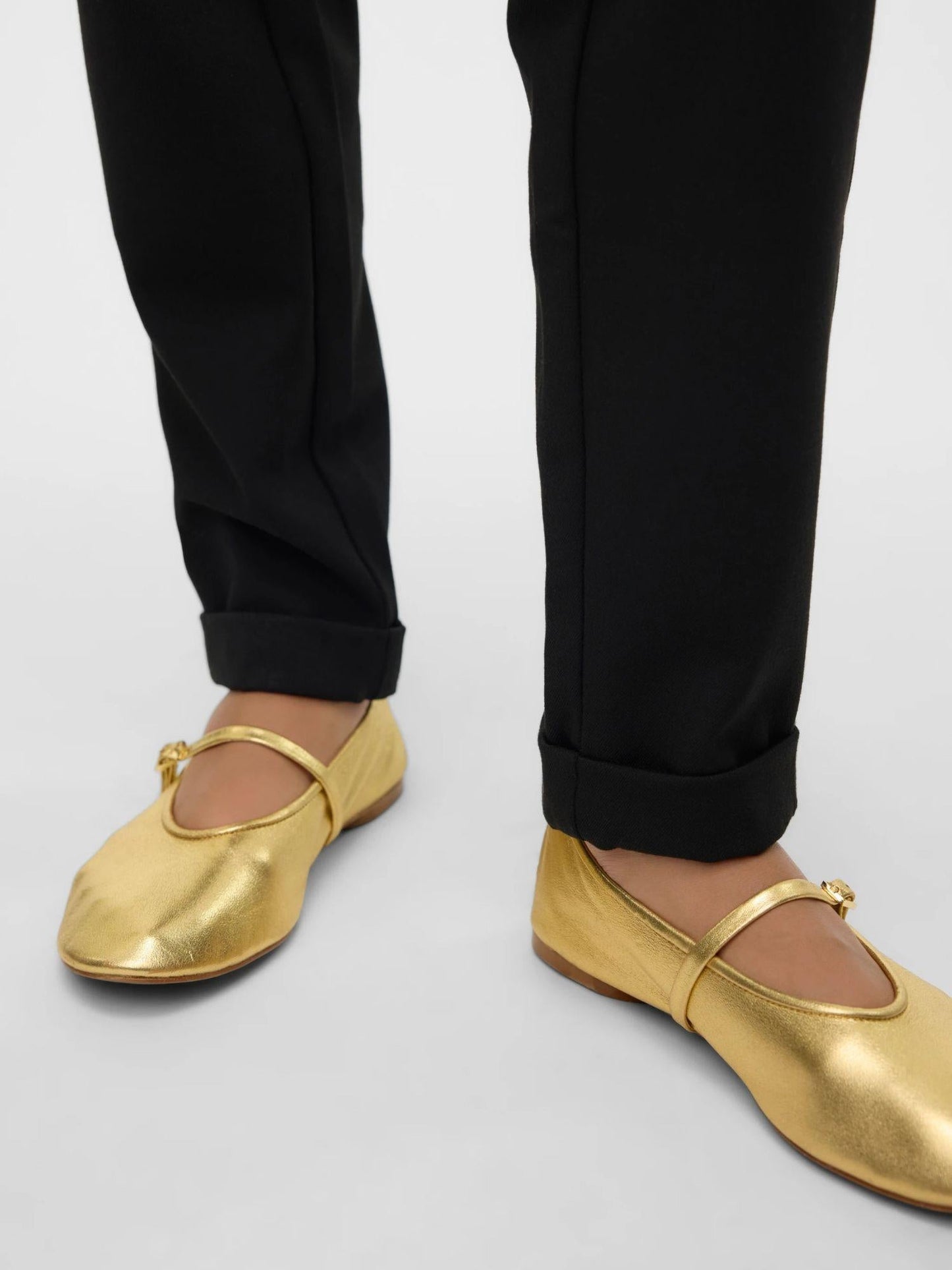 Vero Moda Pantaloni Donna Maya A Vita Media Nero