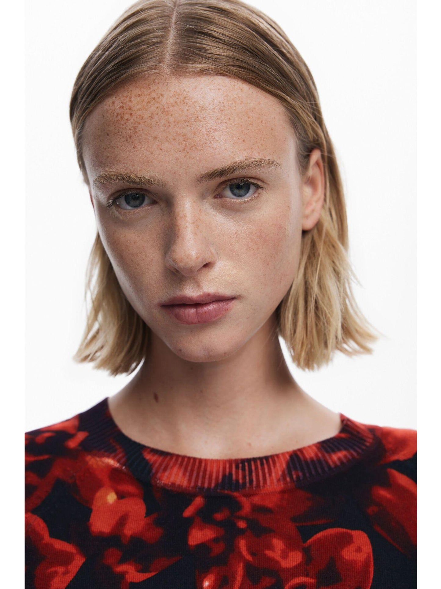 Desigual Maglione leggero a fiori Donna Nero