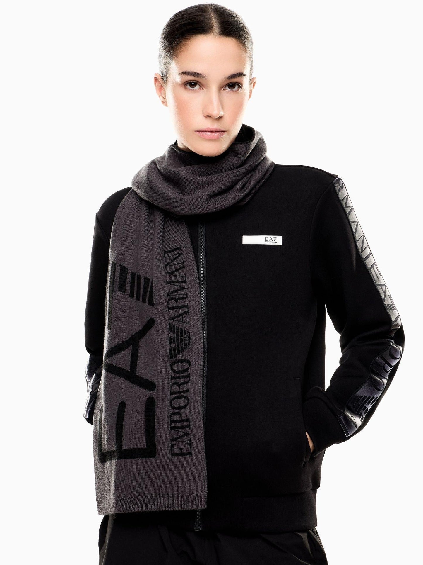 EA7 Emporio Armani Sciarpa Unisex Visibility Con Maxi Logo EA7 Grigio