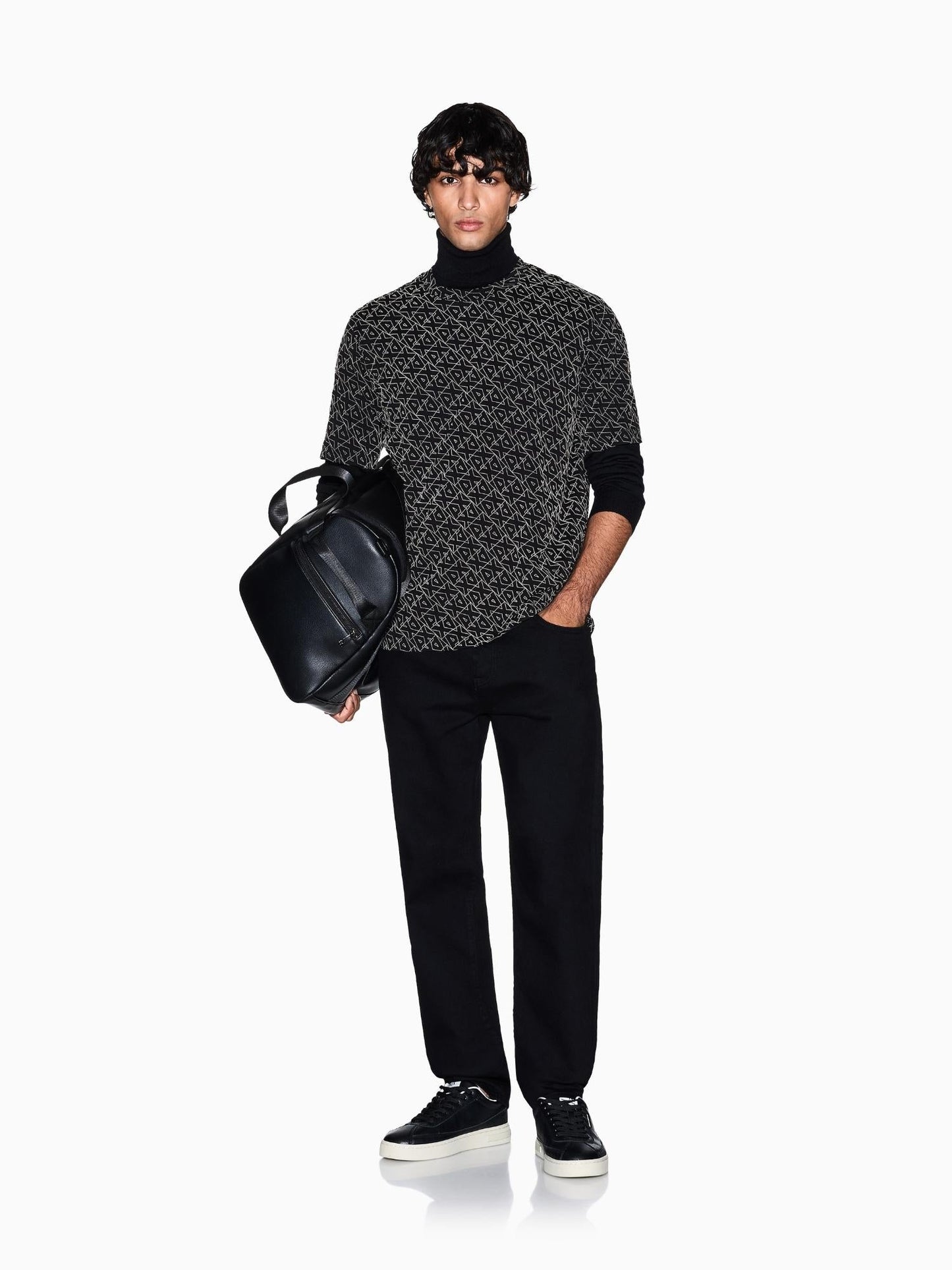 Armani Exchange T-shirt Uomo regular fit logo allover Nero