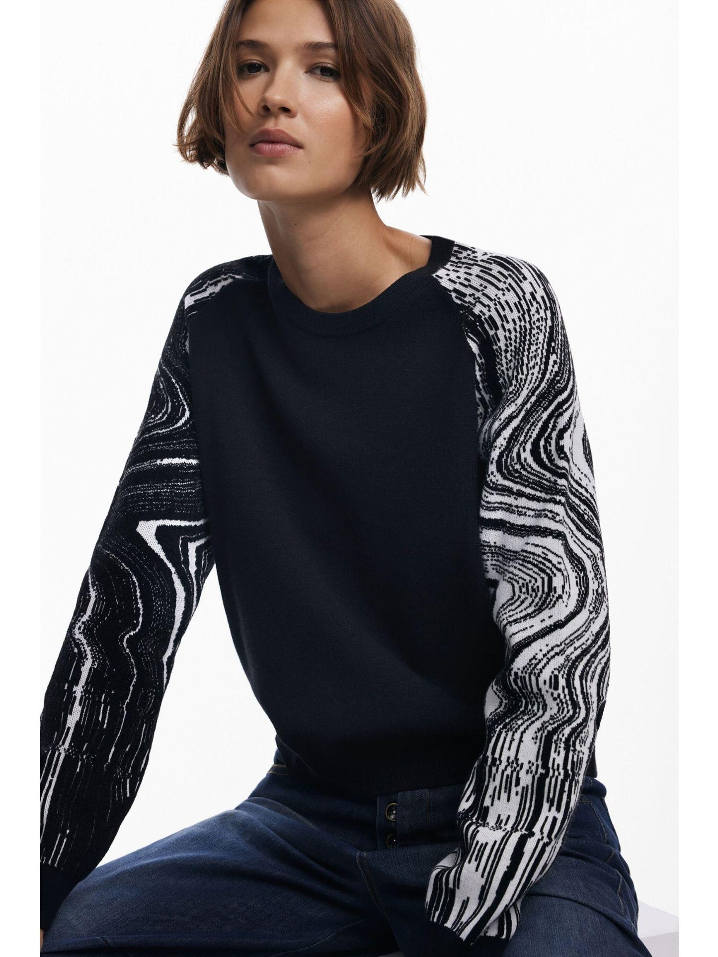 Desigual Maglione a maniche marmorizzate Donna Nero