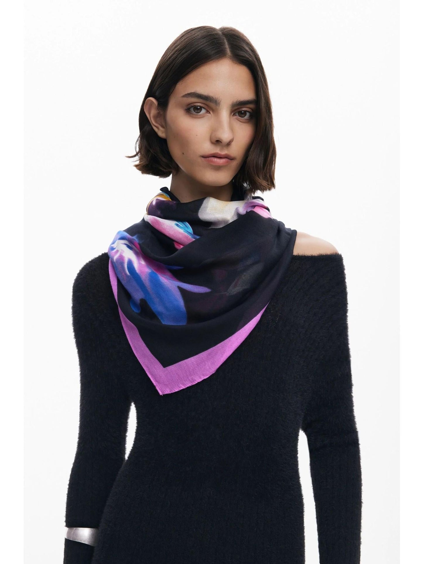 Desigual Foulard rettangolare a fiori Donna Nero