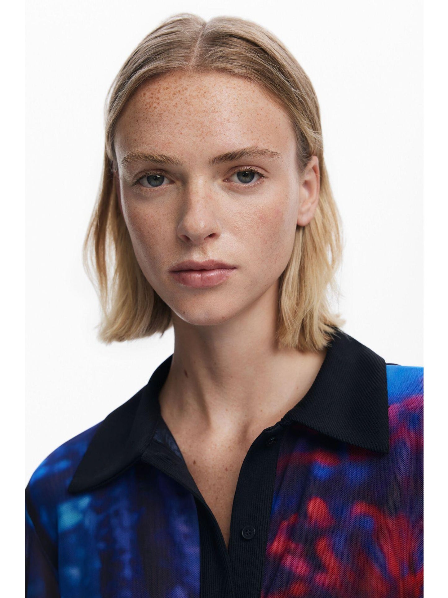 Desigual Maglietta abbottonata in chiffon Donna Nero