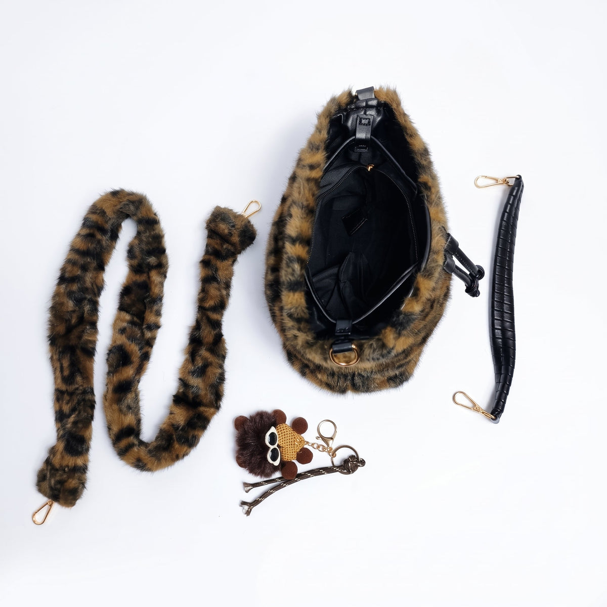Maura borsa pelosa maculata a secchiello con tracolla pelosa