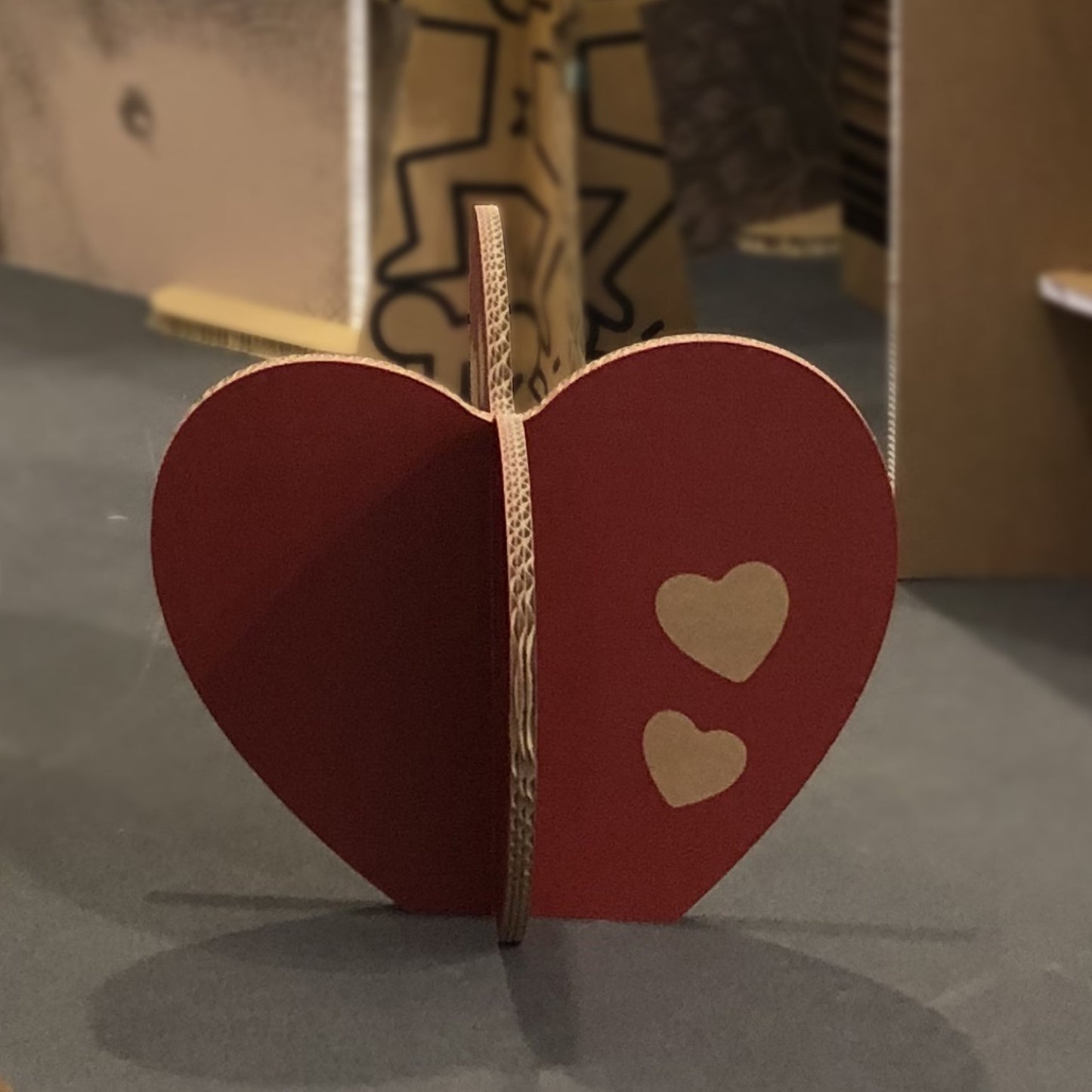 Cuore Decorativo per Vetrina di San Valentino - Design Sostenibile per Casa e Negozi